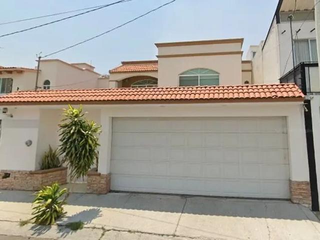 CASA EN VENTA A PRECIO REMATE SM