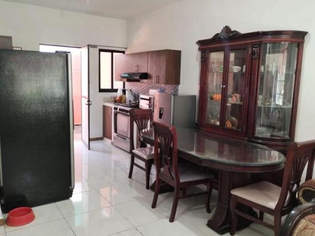 Casa en venta a tres cuadras del Hospital imss en Villa de Álvarez Colima fracc El Haya