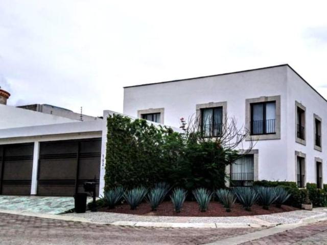 Casa en Venta a un lado de los C?rcamos