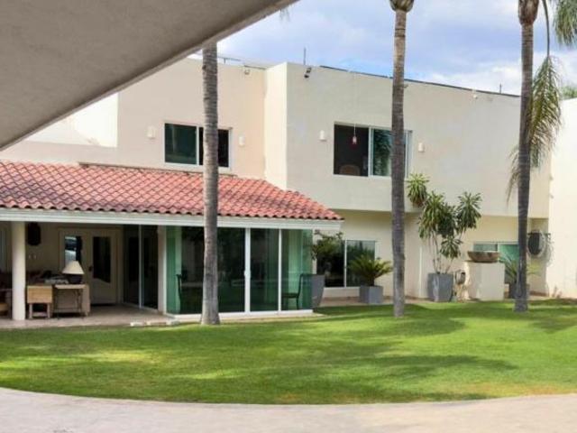 Casa en Venta a un lado de los Cárcamos