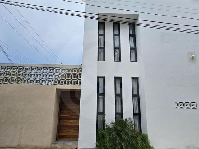 Casa en Venta a una Cuadra de la Playa de Chelem