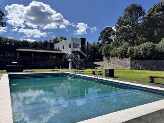 Casa en venta a unos minutos de Rancho Avándaro