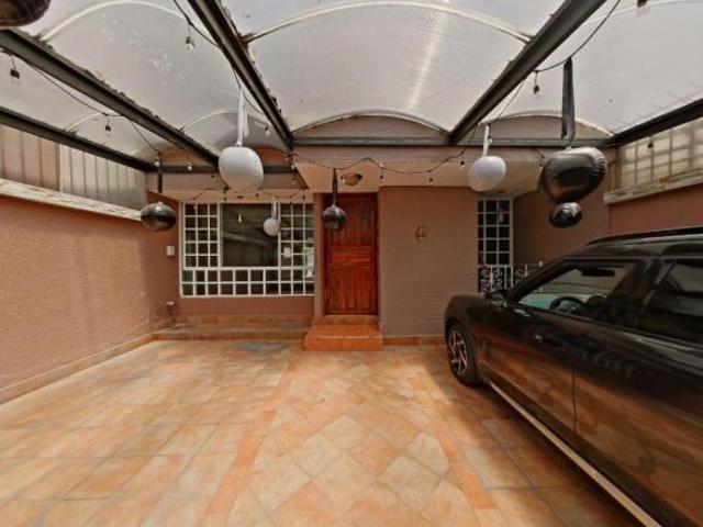 CASA EN VENTA ACOXPA FRACCIONAMIENTO PRIVADO 1 CUADRA DE PARQUE