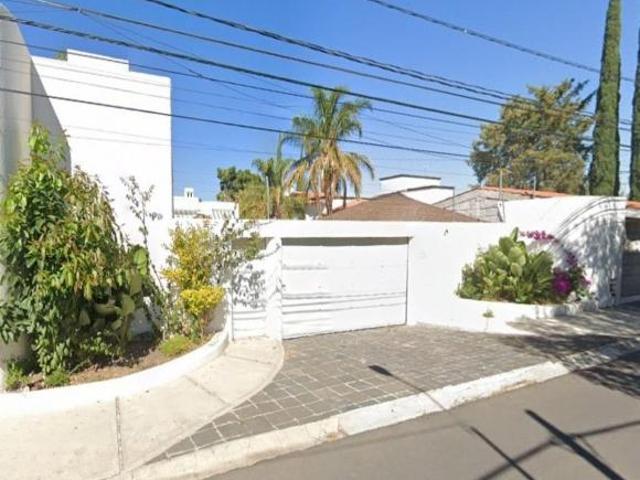 CASA EN VENTA EN REAL DEL JÉRICO ZAMORA, ¡MUY CERCA DEL CENTRO DE ZAMORA! CCE