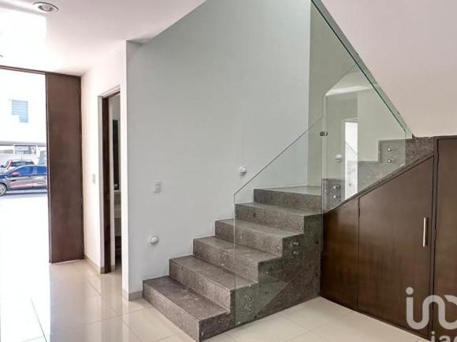 Casa en Venta al Norte de Aguascalientes Zona Alcázar