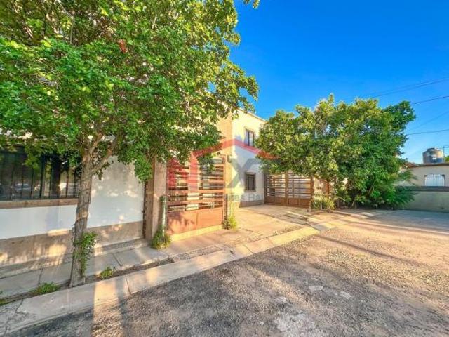 CASA EN VENTA AL NORTE EN CERRADA DE LA CAPILLA