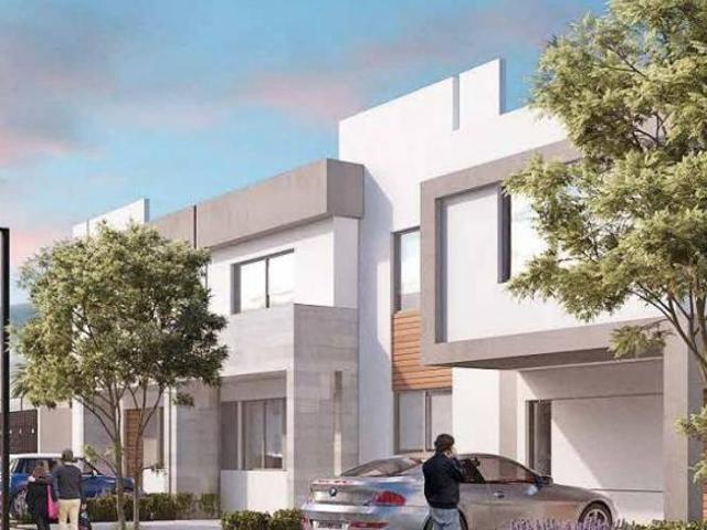 CASA EN VENTA AL NORTE EN FRACCIONAMIENTO DE AGUASCALIENTES AMK
