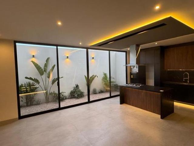 CASA EN VENTA AL NORTE