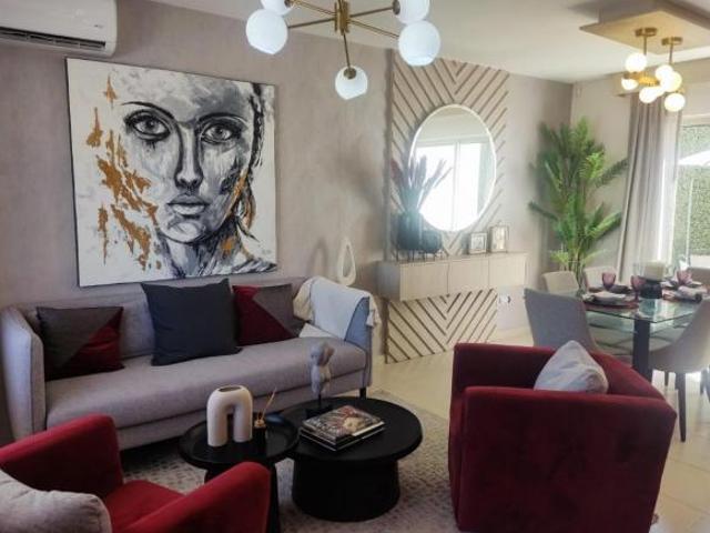 Casa en venta al poniente modelo siva 2