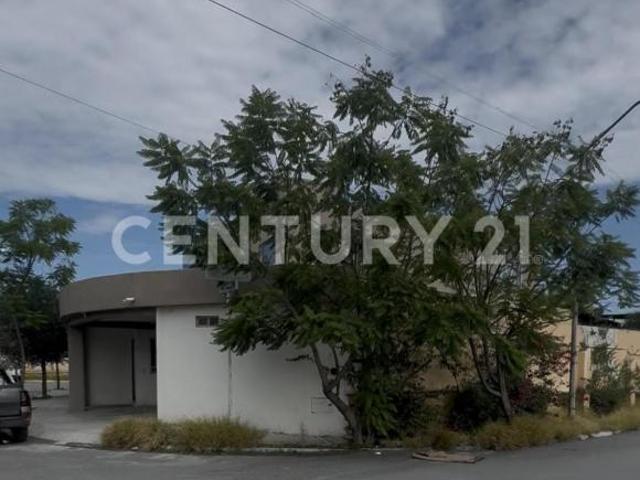 Casa en venta al Poniente de Saltillo