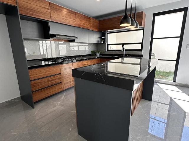 Casa en Venta Al Sur de Pachuca en B. Las Torres