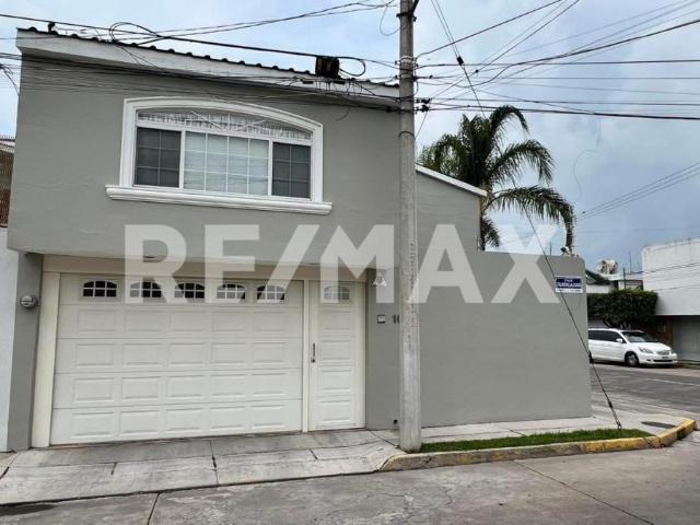 CASA EN VENTA ALAMEDA CELAYA