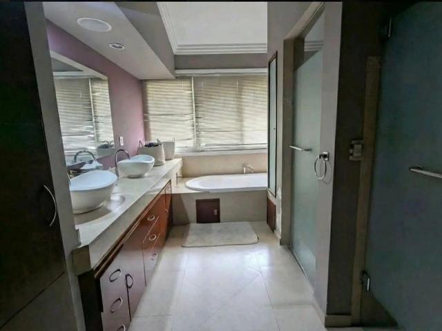 CASA EN VENTA ALAMEDA CELAYA