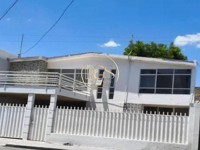 CASA EN VENTA ALAMEDA CELAYA