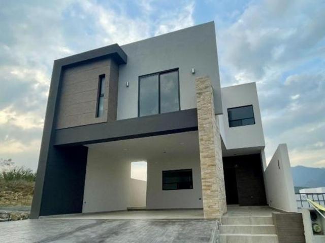 CASA EN VENTA ALAMO SUR, SANTIAGO NL