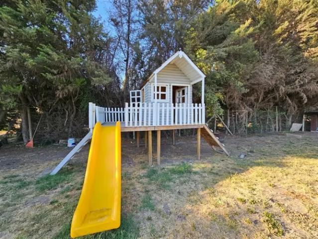 Casa en venta algarrobal de chicureo con paneles solares! 5 dormitorios por 17000.00 en Colina