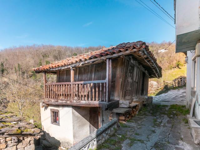 Casa en venta. Aller