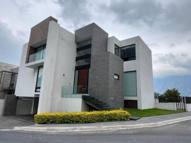 Casa En Venta, Almena I, Valle Poniente, San Pedro Garza García, Nuevo León