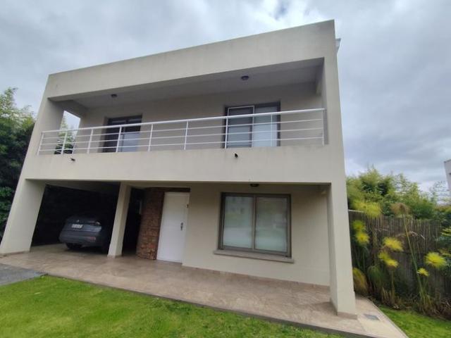 Casa en venta Altos de Hudson I Berazategui