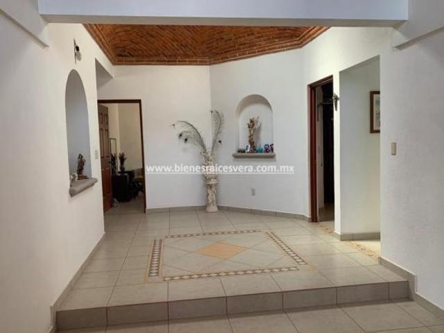 CASA EN VENTA AMUEBLADA EN TEQUISQUIAPAN EN GRANJAS RESIDENCIALES MARICHUY