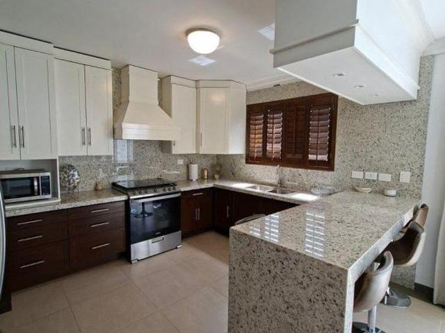CASA EN VENTA APODACA