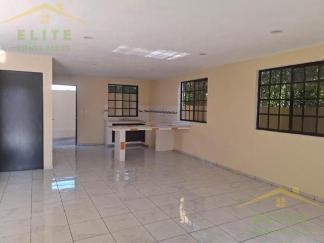CASA EN VENTA ARBOL. GRANDE CD MADERO