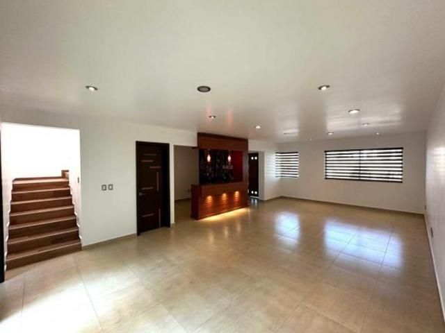 Casa en Venta – Arboledas de San Javier, 5ª Sección, Pachuca