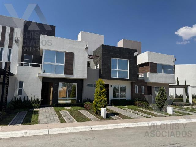 CASA EN VENTA ARONA RESIDENCIAL MOD. SIENA