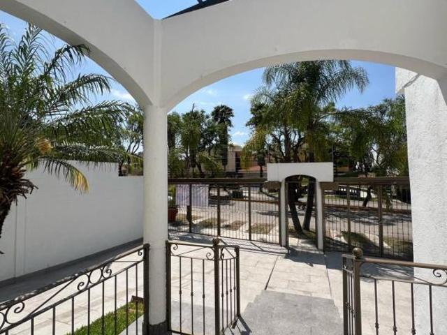 Casa en venta Bugambilias remodelada