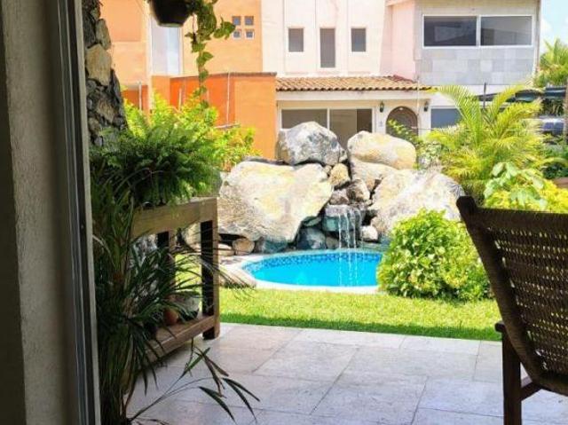 CASA EN VENTA BURGOS BUGAMBILIAS $4&apos 490,000