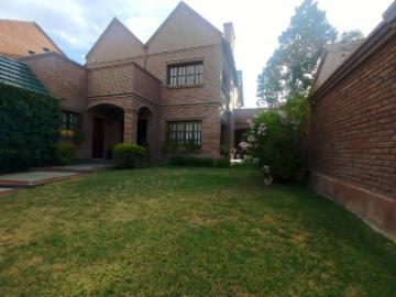 Casa En Venta Barrio Residencial. Capital