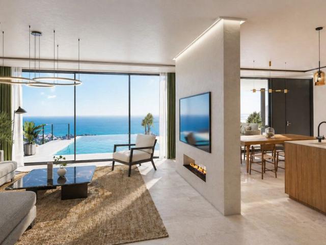 Casa en venta Benalmádena, España