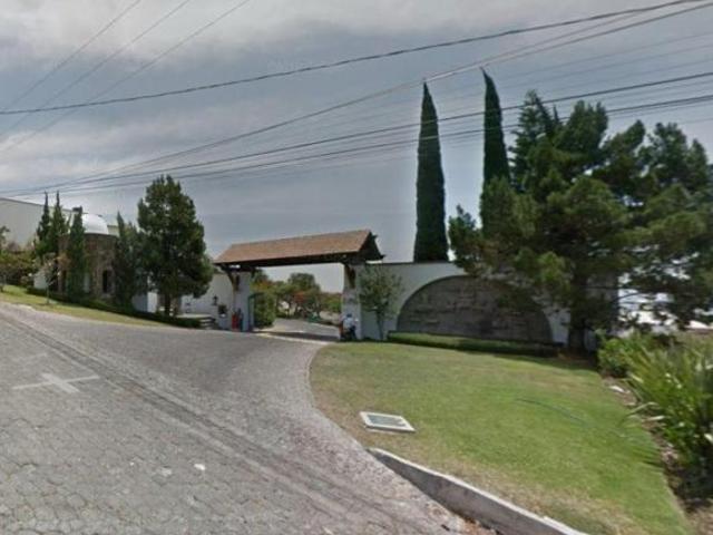 CASA EN VENTA: Blvd. Paseo Bellavista, Col. Villas de Irapuato, C.P. 36670, Guanajuato, GTO