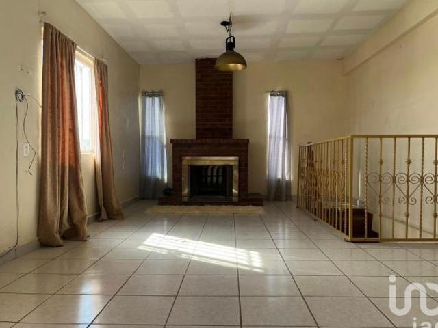 CASA DE 3 PISOS CON DEPARTAMENTO, COL MANUEL VALDEZ, Zona Santiago Troncoso