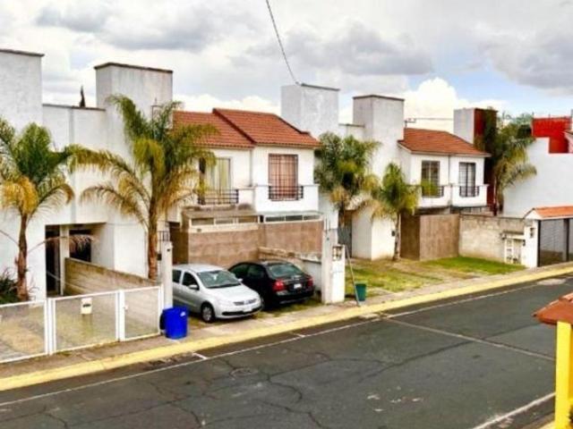 CASA EN VENTA BOSQUES DE CANTABRIA, TOLUCA