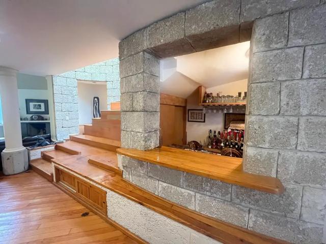 CASA EN VENTA. BOSQUES DE LA HERRADURA. A UNA CALLE