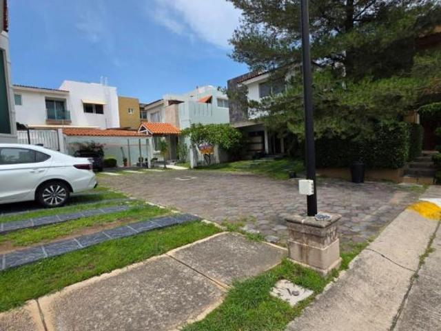 CASA EN VENTA BOSQUES DE SANTA ANITA