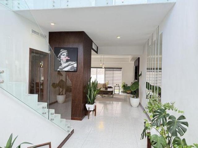 CASA EN VENTA BOSQUES DEL VALLE EQUIPADA ZONA VALLE ESCONDIDO