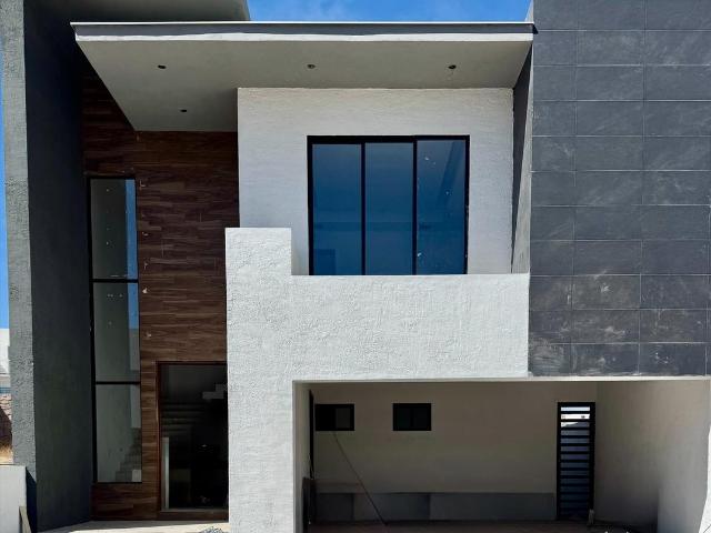CASA EN VENTA BOSQUES DEL VALLE $7,600,000
