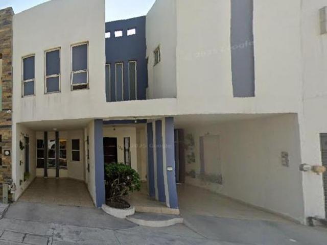 CASA EN VENTA CUMBRES ELITE 3 MONTERREY NL