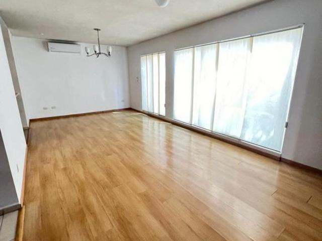 Casa en Venta Cumbres Elite