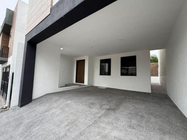 CASA EN VENTA CUMBRES ÉLITE PREMIER