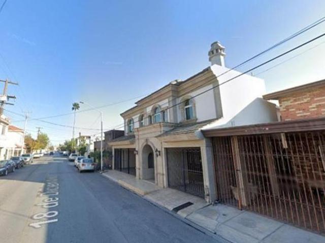 CASA EN VENTA, C. 18 DE DICIEMBRE COL. EL ROBLE SAN NICOLAS DE LOS GARZA C.P. 66450 NUEVO LEON