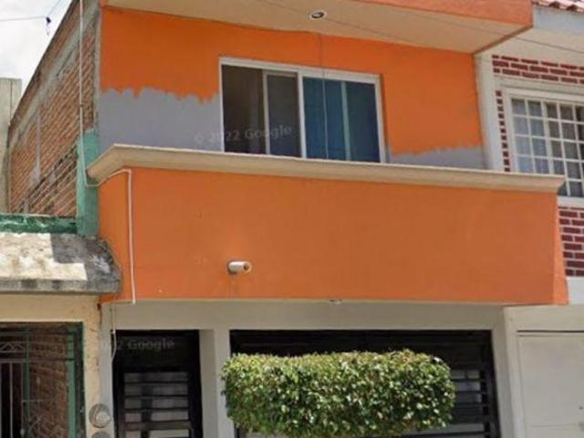 CASA EN VENTA. C. FRAY DIEGO RUIZ FRACC. SANTO DOMINGO MUN. LEON C.P. 37557 GUANAJUATO