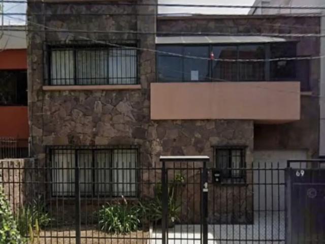 CASA EN VENTA CALLE MILTON ANZURES CDMX