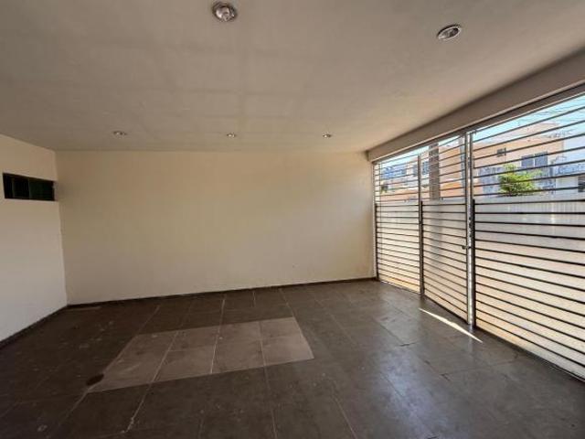 Casa en Venta Calle Nayarit, Col. Petrolera. Coatzacoalcos, Ver