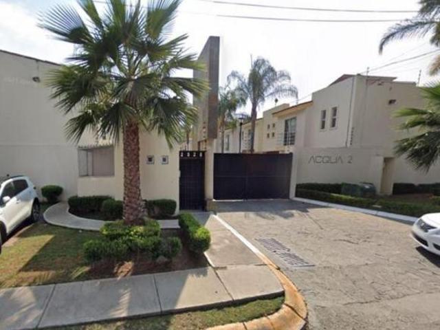 CASA EN VENTA CALLE AGUA AZUL LA PALMIRA ZAPOPAN JALISCO