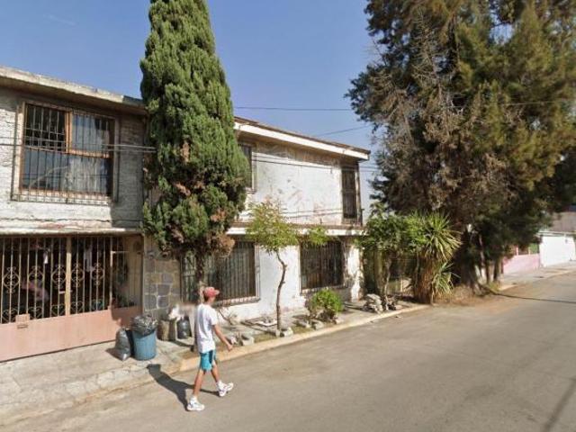 Casa en Venta calle Alondras Izcalli Jardines Ecatepec Recuperación Bancaria