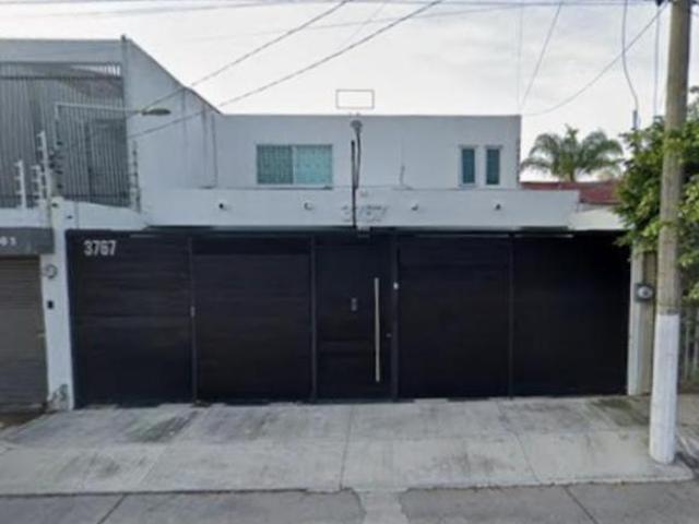 CASA EN VENTA CALLE ANDROMEDA COLONIA LA CALMA ZAPOPAN JALISCO