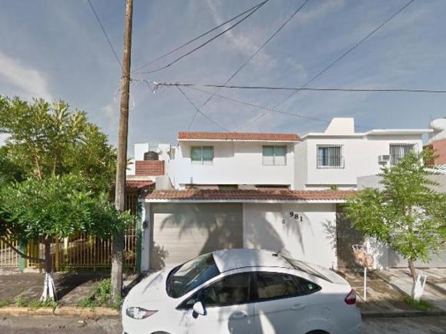 CASA EN VENTA! CALLE CHOPO, COL. FLORESTA, VERACRUZ. ¡OPORTUNIDAD!
